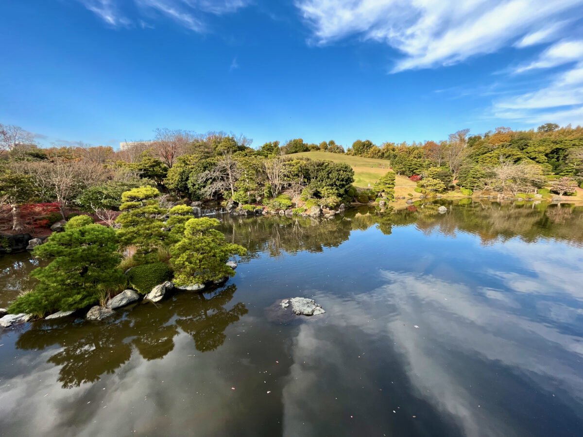 🏞️ 만박기념공원 일본 정원 (니혼테이엔) 이미지 1